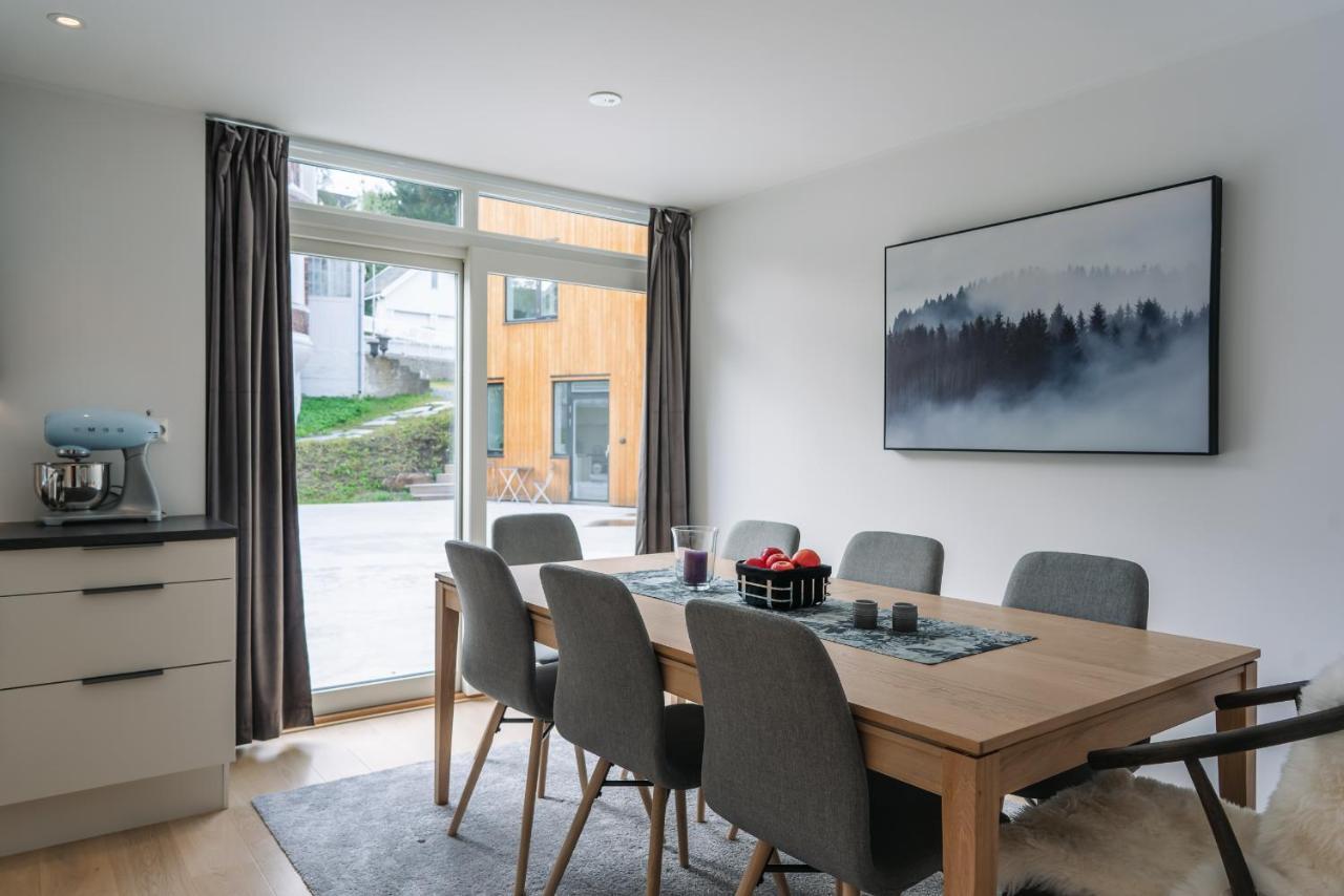 Modern Villas In Plush Town Tromsø Eksteriør billede
